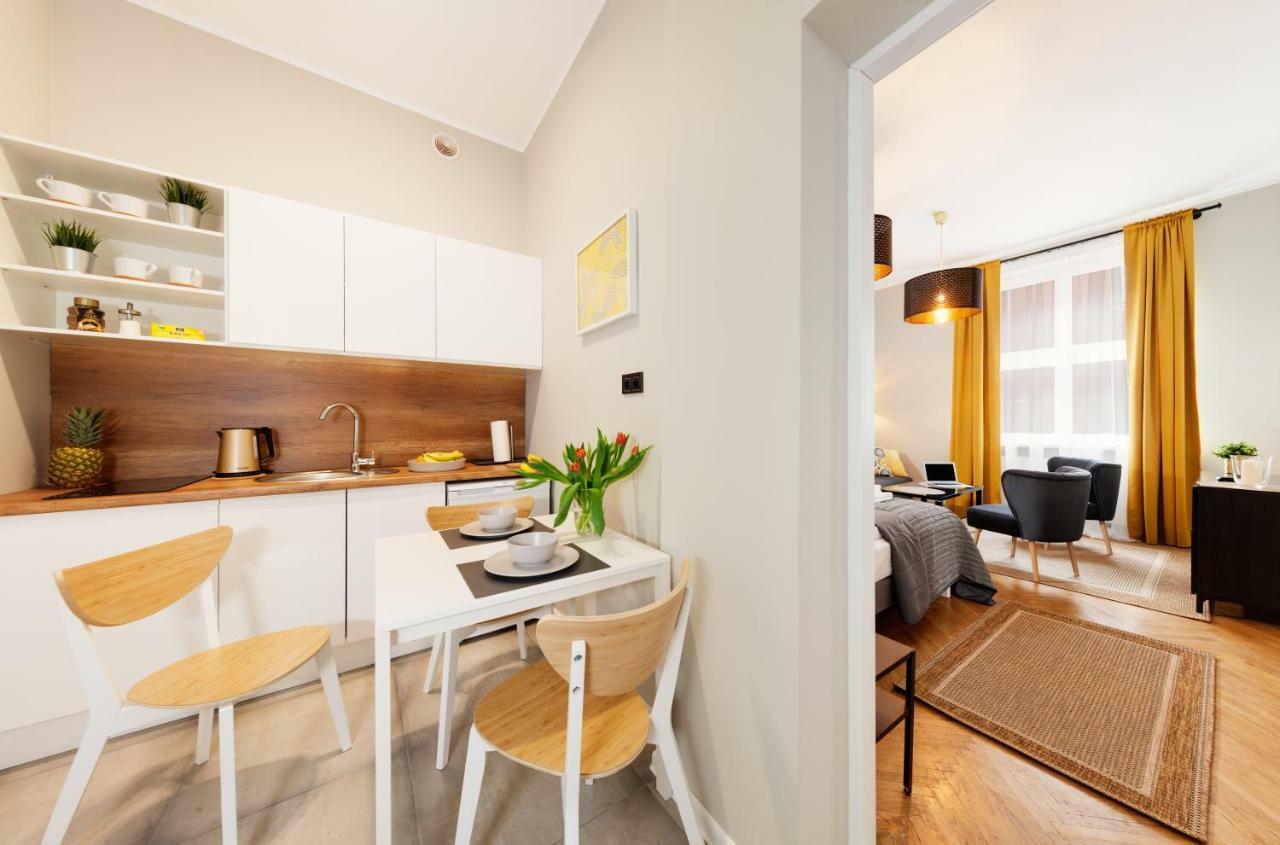 Kramarska Residence - Old Market Square By Friendly Apartments Poznan Luaran gambar